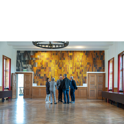 Annette von der Bey, 2025, Installation WIR ATMEN DIE LUFT DIE WIR ATMEN, Rathaus Abtei, Mönchengladbach